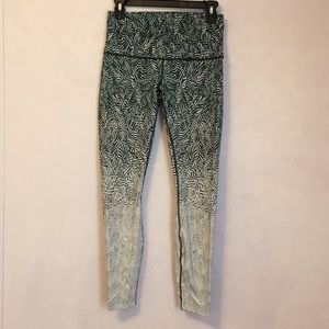Lululemon HR feather dazzle wunder under Nulux
